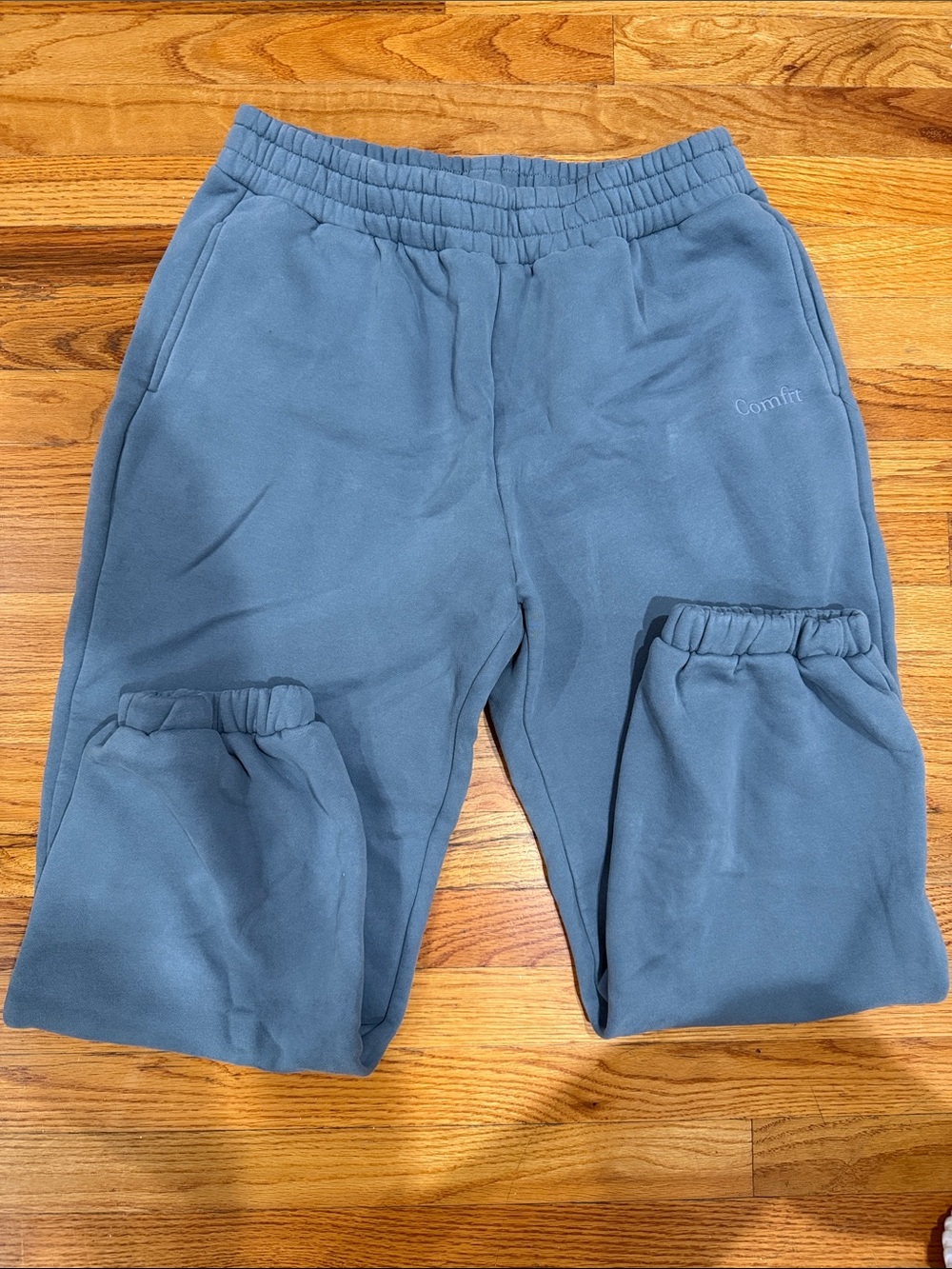 Confrt Elastic-Waist Blue Sweatpants

Little white stains